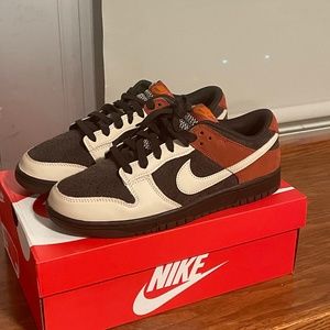 Nike Dunk Low - Velvet Brown/Sanddrift (sz 10.5)